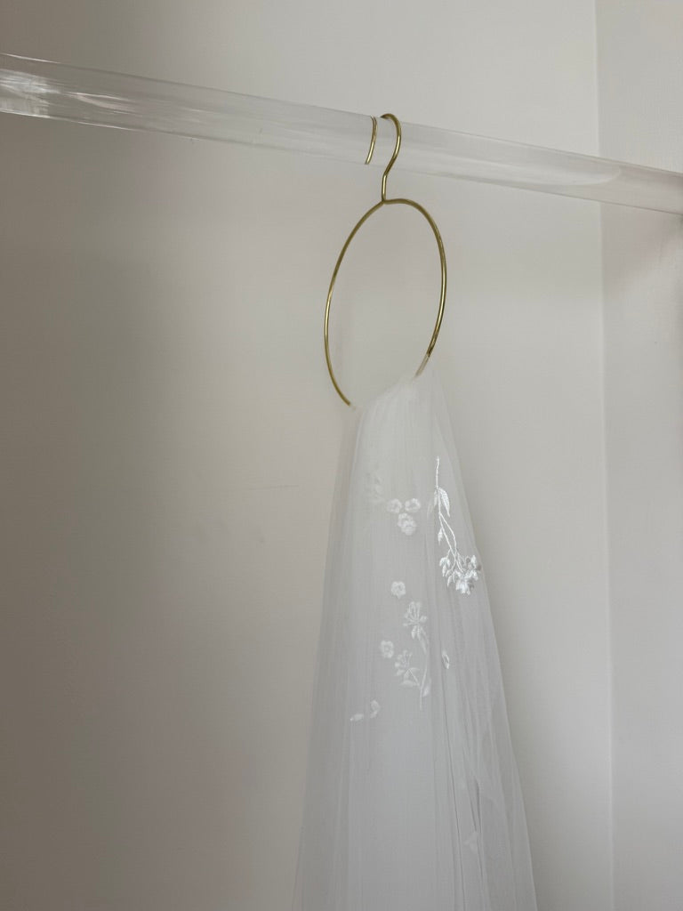 Archive Wildflower Scatter Abbey Wide Veil Floral White