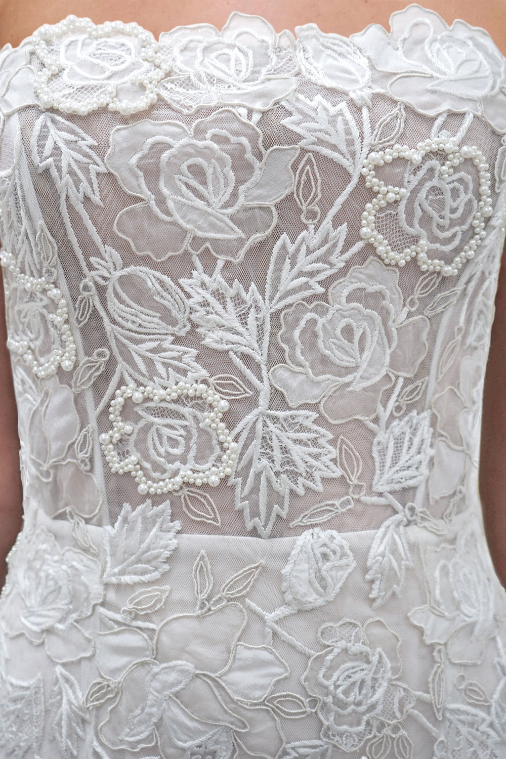 Wild Rose Pearl Beaded Tassel SL Mini Gown Floral White