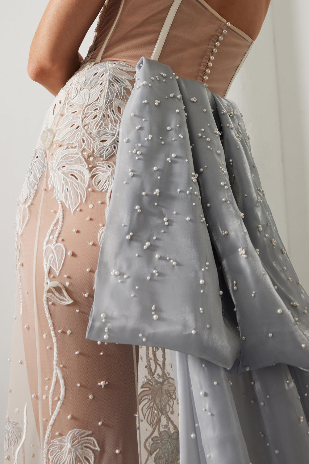 Archive Monstera Eclipse Moon Rock Bustle