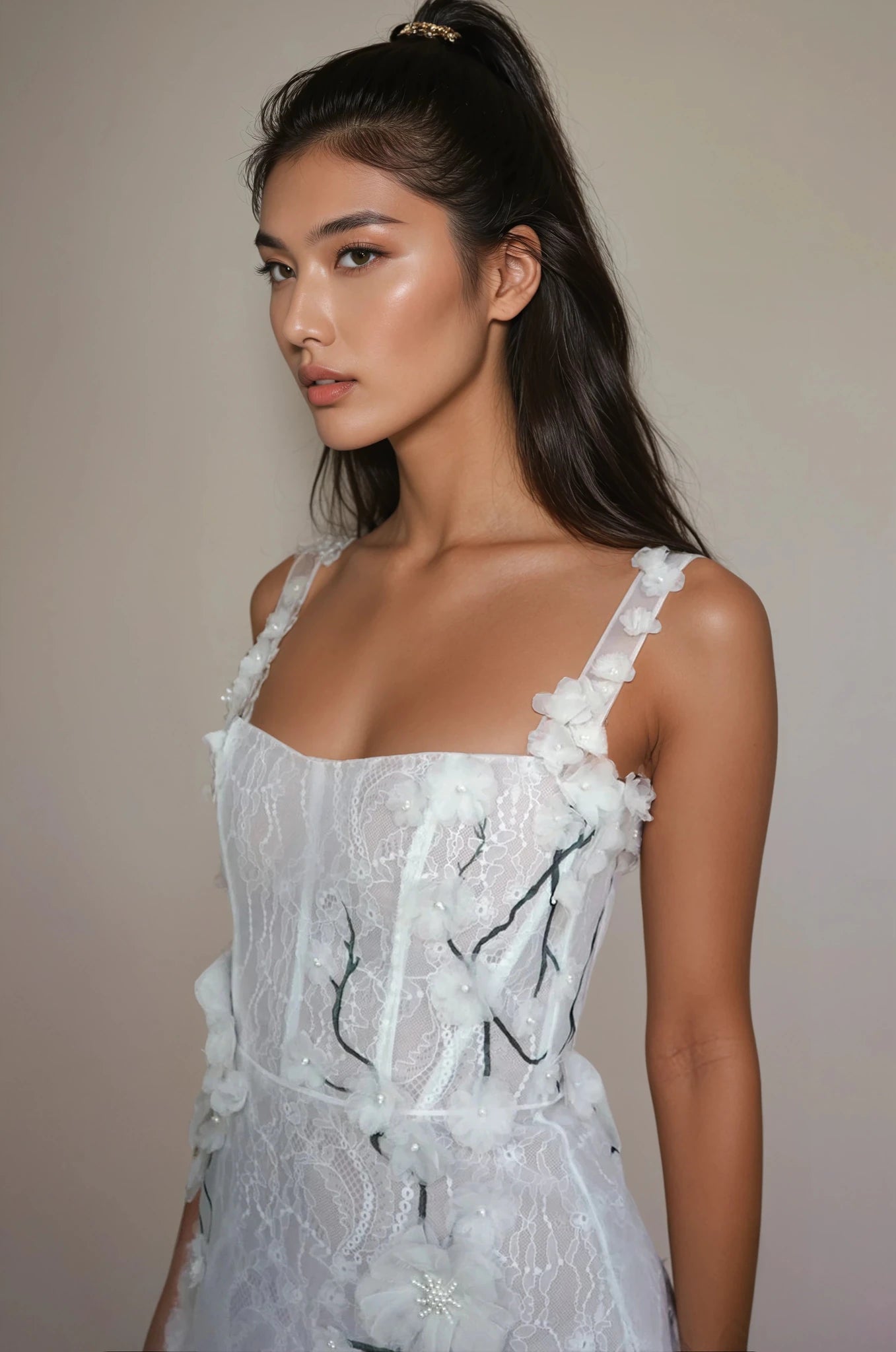 hermione - de - paula - 3D Blossom Vine Dip Neck SL Mini Gown Floral White Vine - botanical - couture