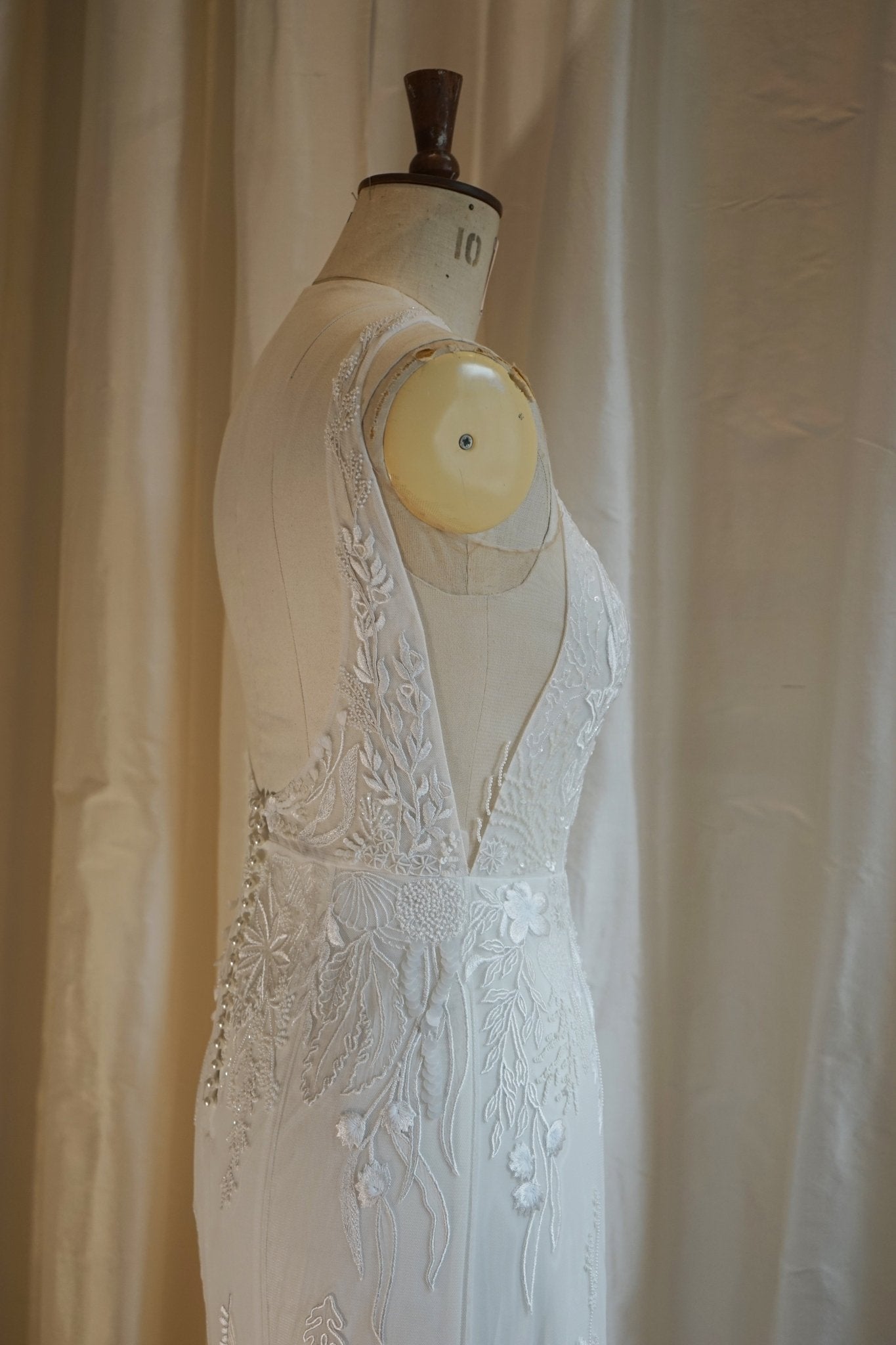 hermione - de - paula - Archive Seascape Racer Gown - 'Moonlight White' - Brand New Never Worn - botanical - couture