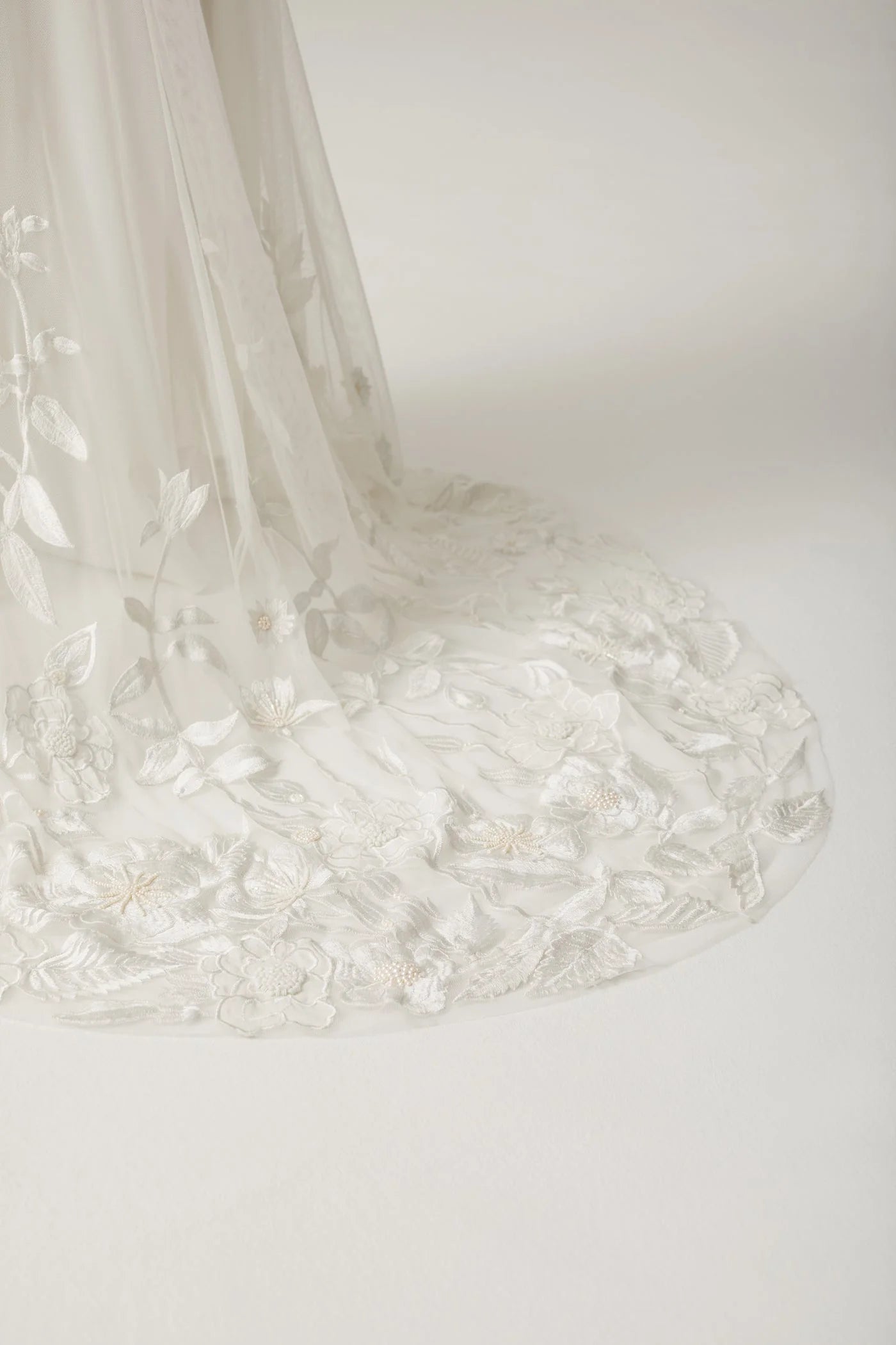 Wild Rose Open Back Cap Sleeve SL Gown Floral White