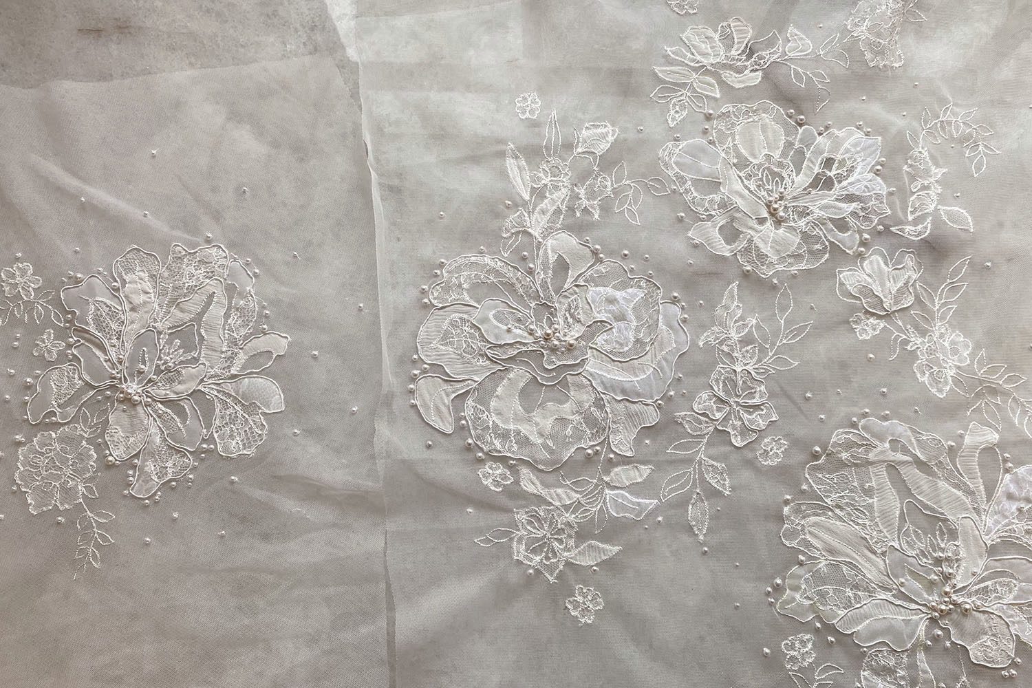 hermione-de-paula-couture-stories-alli-embroidery-swatch-3