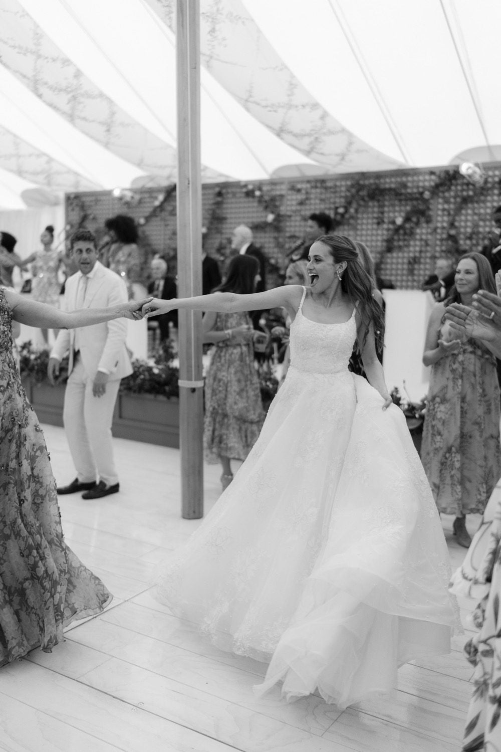 hermione-de-paula-couture-stories-alli-wedding-reception-1