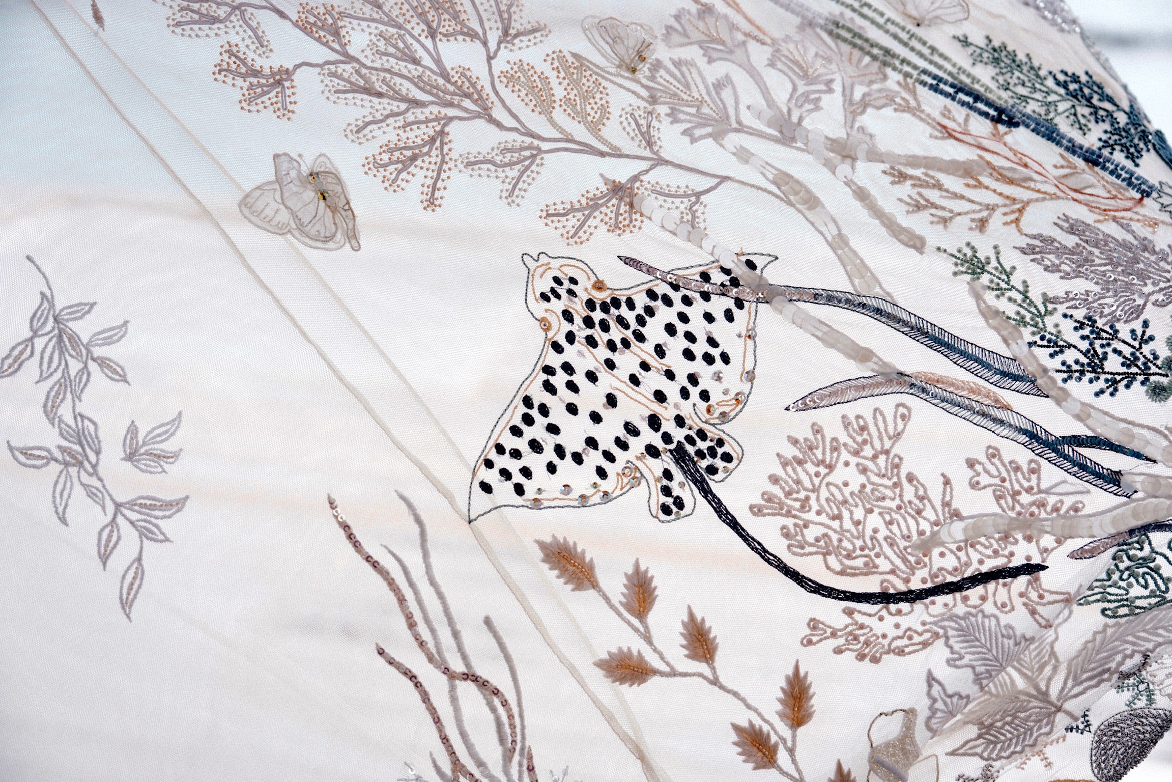 hermione-de-paula-customisations-wild-things