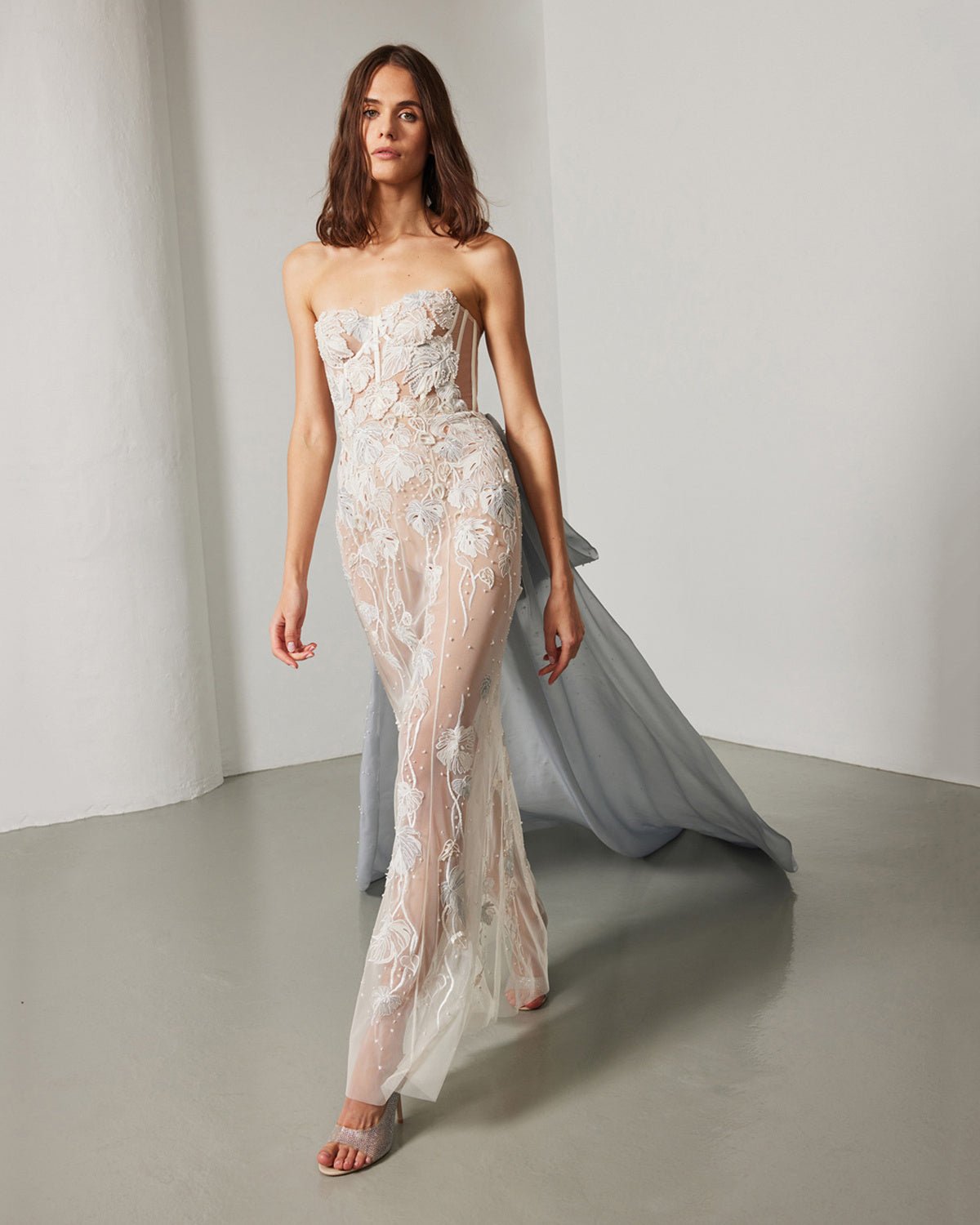 hermione-de-paula-Monstera Eclipse Gown-botanical-couture
