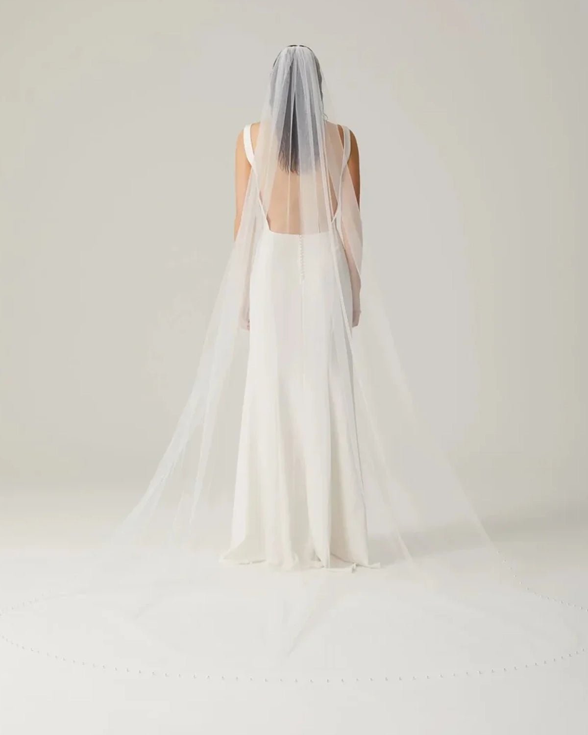 hermione-de-paula-Pearl Edge Abbey Length Veil | Floral White-botanical-couture