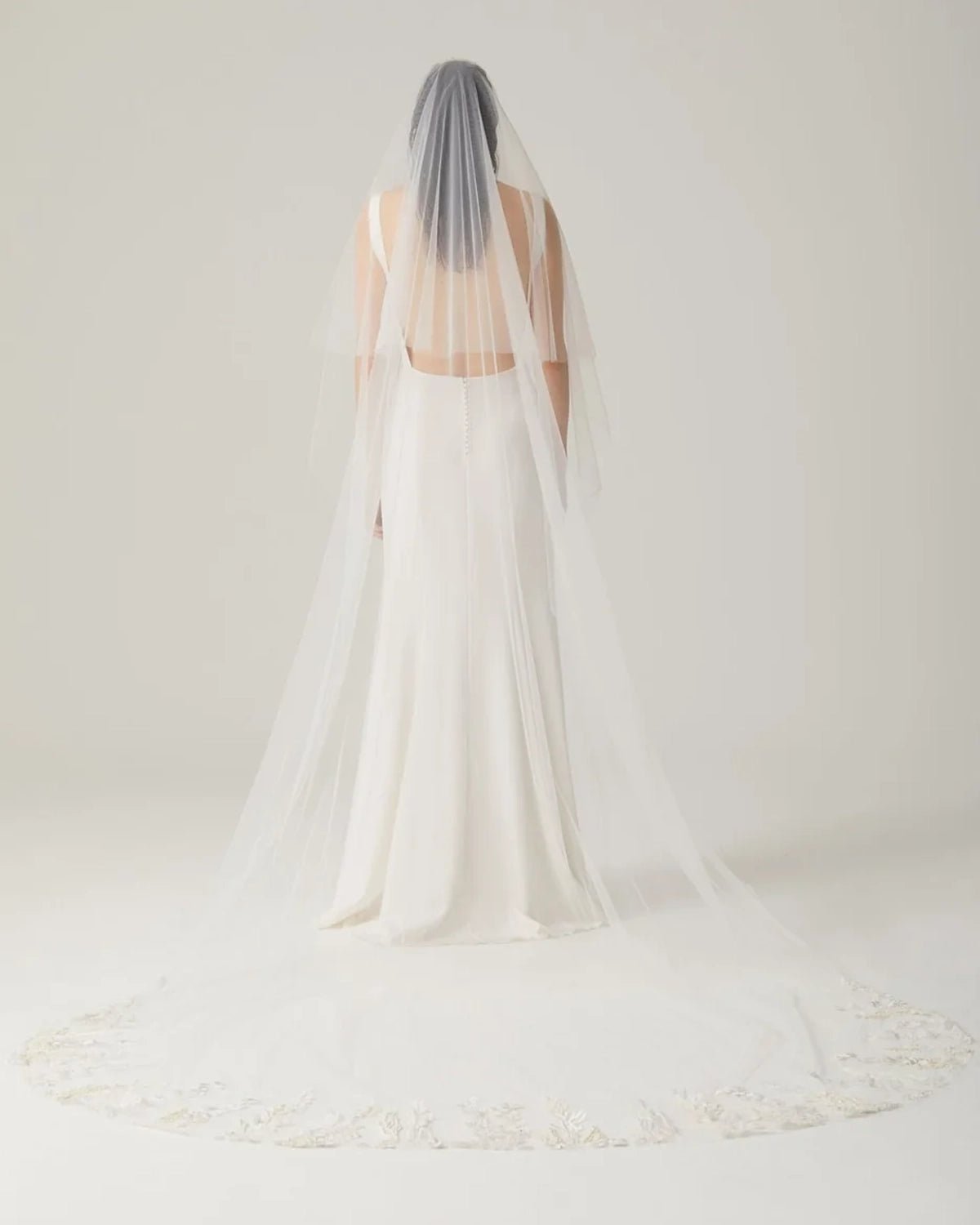 hermione-de-paula-Seascape Border Abbey Wide Length Veil | Moonlight White No Blusher-botanical-couture