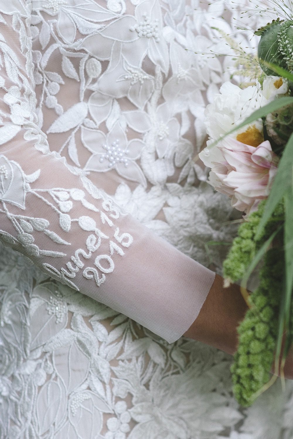 hermione-de-paula-sentimental-cuffs-embroidery-2