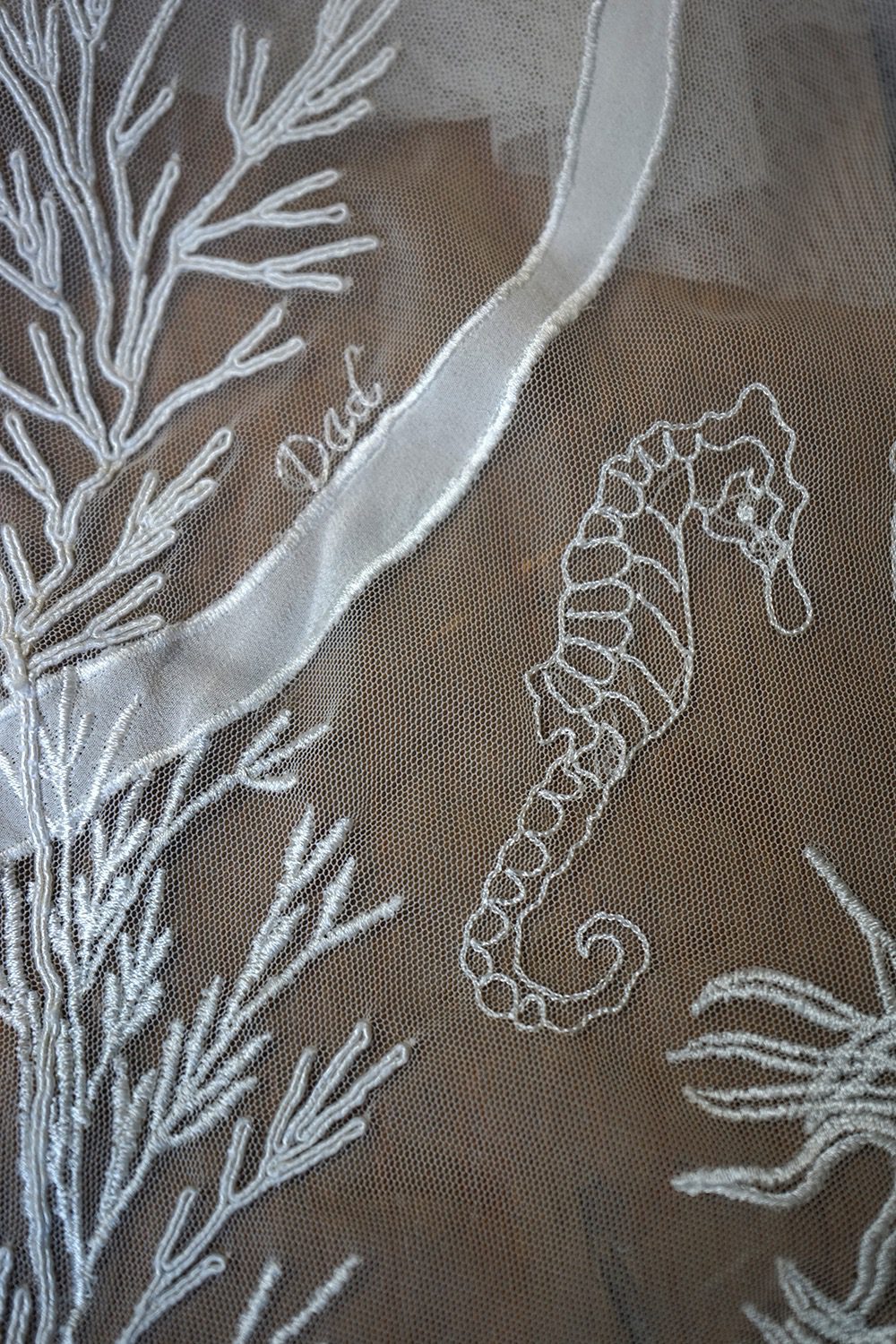 hermione-de-paula-under-the-sea-embroidery-4