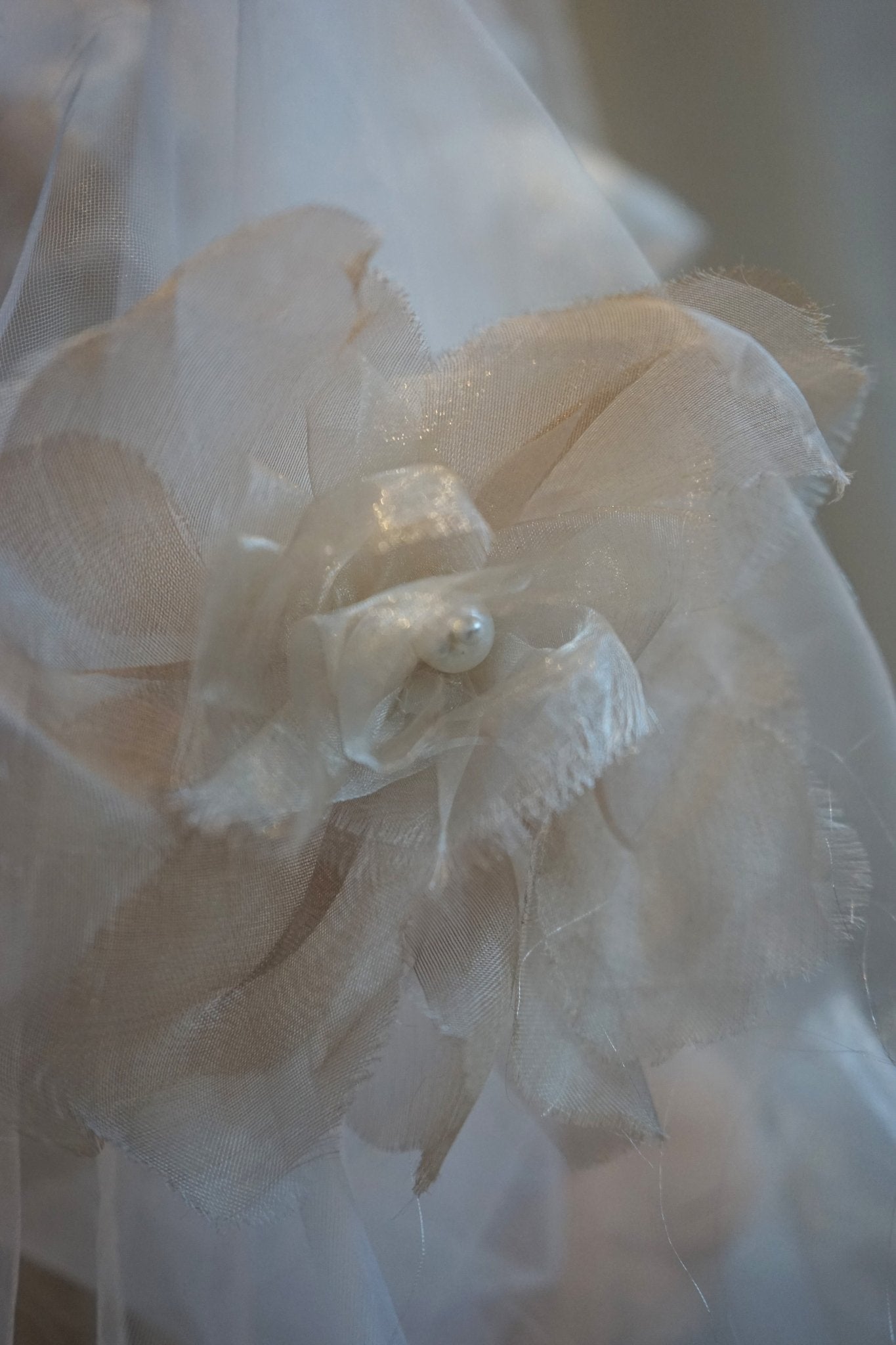 hermione - de - paula - Archive 3D Raw Silk Organza Flower Tulle Shawl - botanical - couture