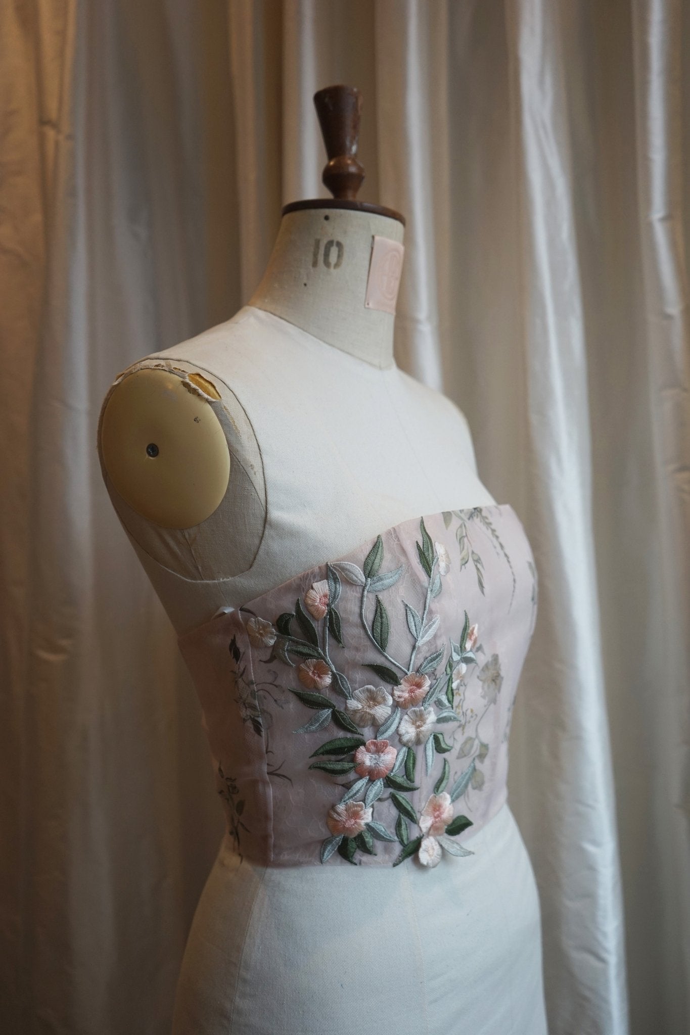 hermione - de - paula - Archive Bougainvillea 'Blush' Bodice with Hand Embroidery - Brand New Never Worn - botanical - couture
