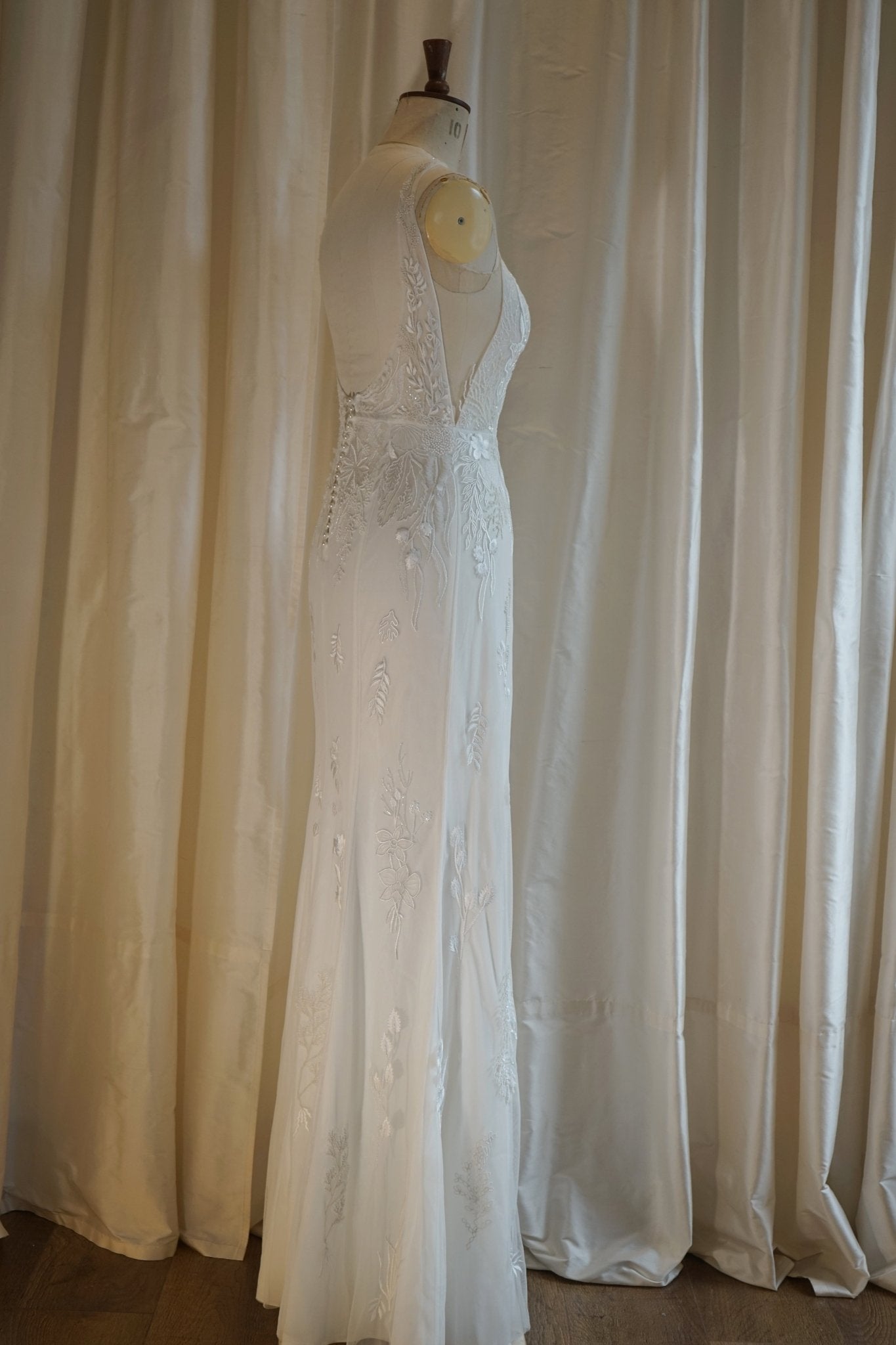 hermione - de - paula - Archive Seascape Racer Gown - 'Moonlight White' - Brand New Never Worn - botanical - couture