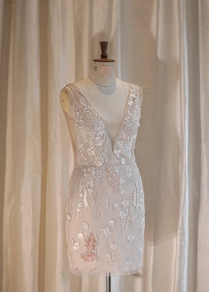 hermione - de - paula - Archive Underwater Wildflower Illusion V Front Tulle Mini Dress Seashell Blush - New Sample Never Worn - botanical - couture