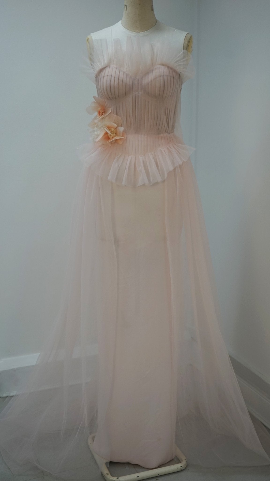 hermione - de - paula - Archive 'Wisteria Rose Dreamscape' in 'Cupid’s Pink Cloud' - 3 piece set - botanical - couture