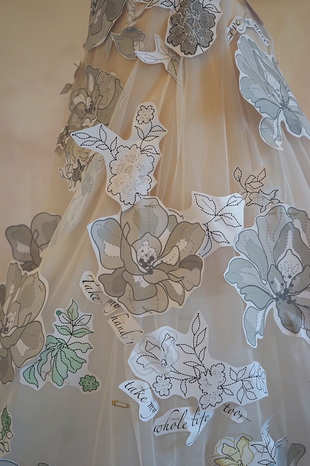 hermione-de-paula-couture-stories-alli-embroidery-engineering-3