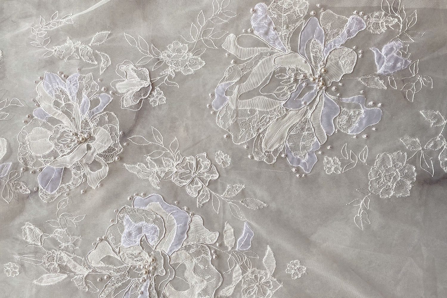 hermione-de-paula-couture-stories-alli-embroidery-swatch-1