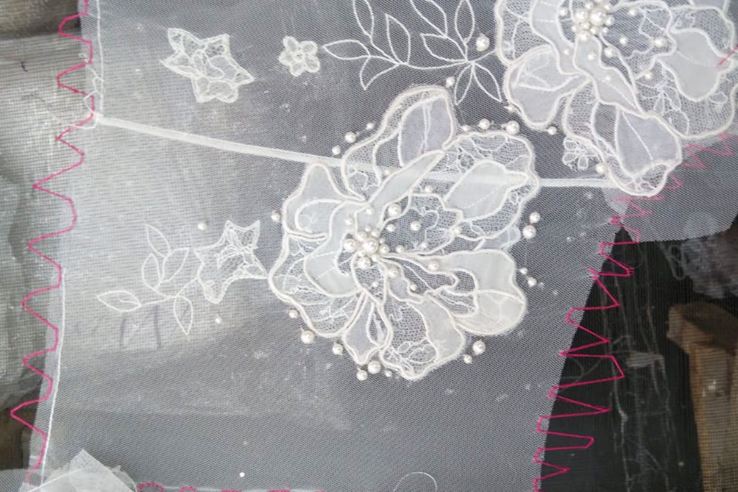 hermione-de-paula-couture-stories-alli-embroidery-work-3