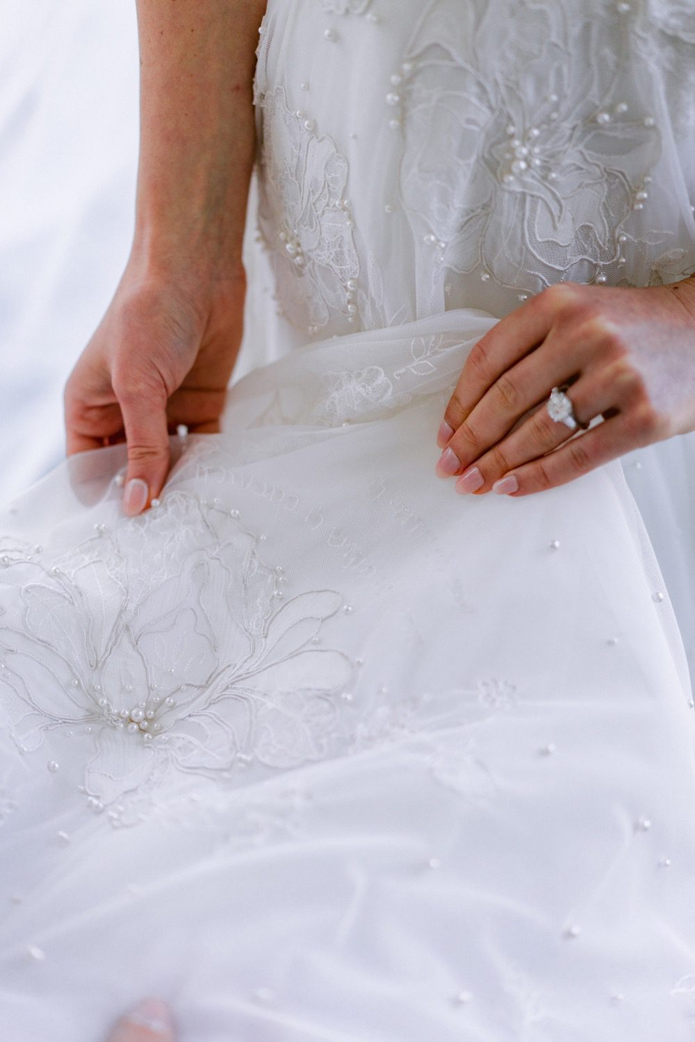 hermione-de-paula-couture-stories-alli-wedding-morning-2