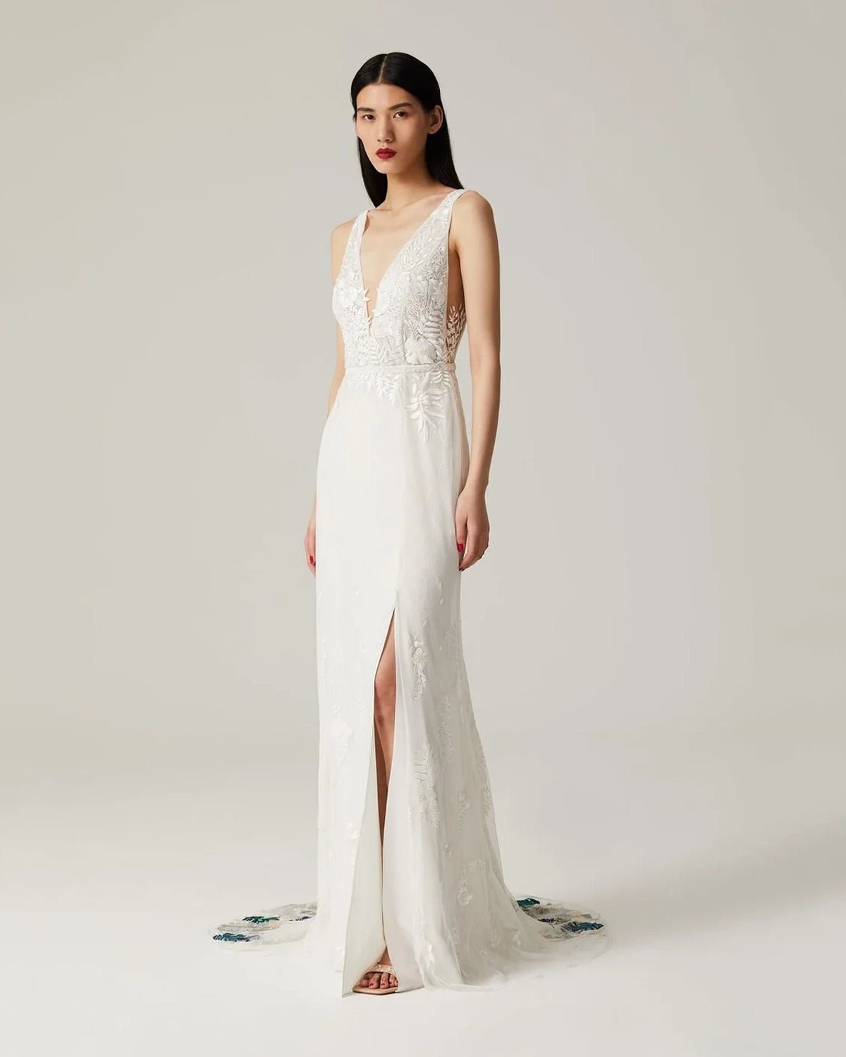 hermione-de-paula-Fern and Rose Slim Fit Illusion V Open Square Back Forest Hem Gown | Floral White-botanical-couture