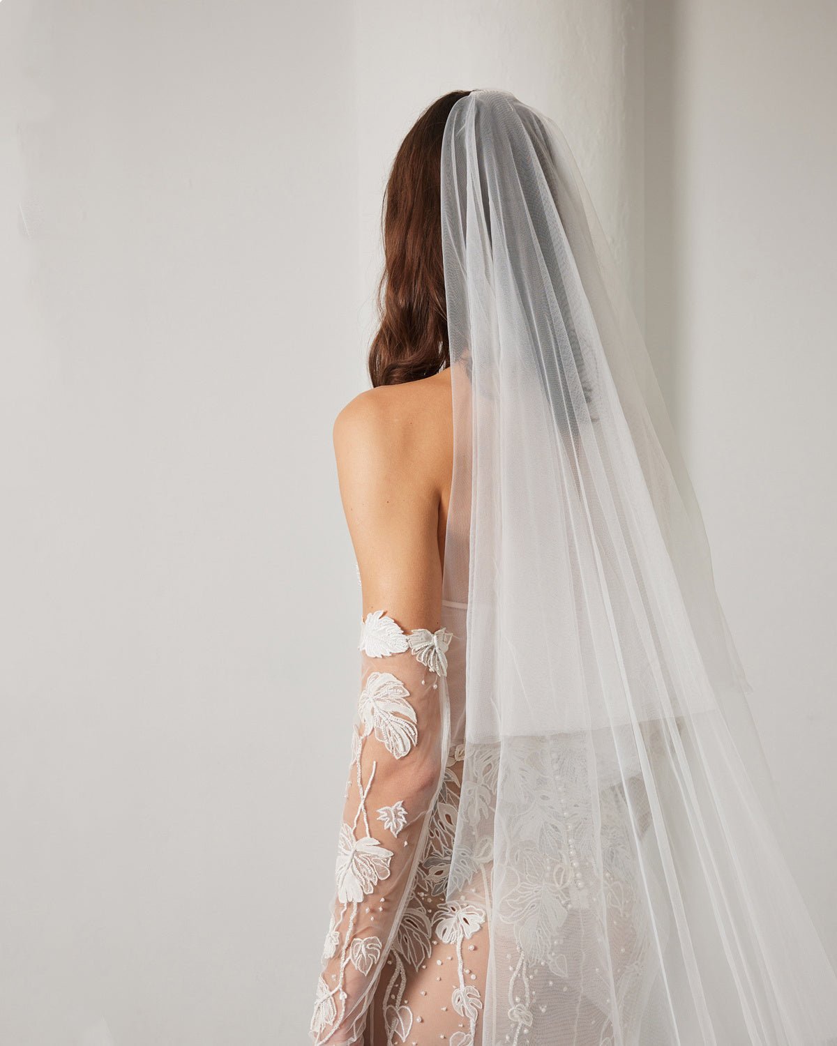 hermione-de-paula-Monstera Eclipse Gown-botanical-couture
