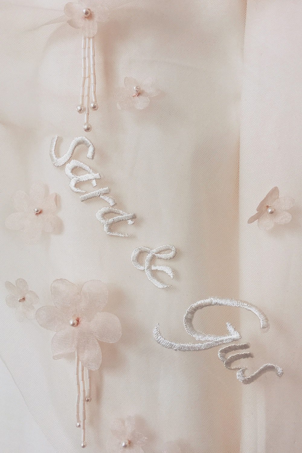 hermione-de-paula-names-initials-embroidery-2