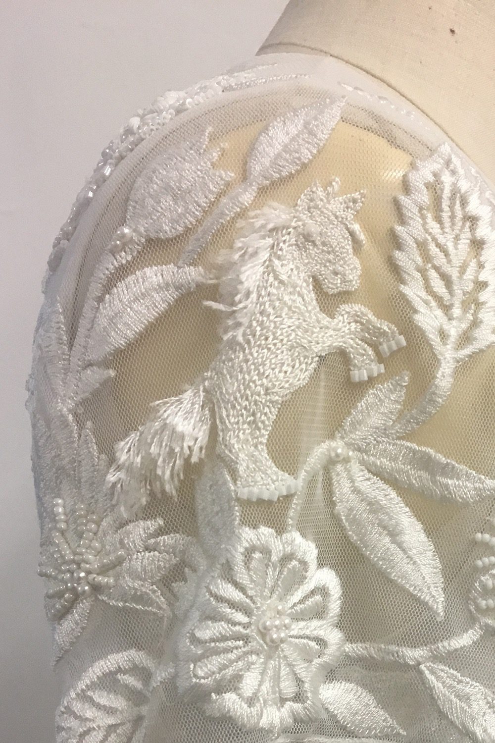 hermione-de-paula-on-the-land-embroidery-3