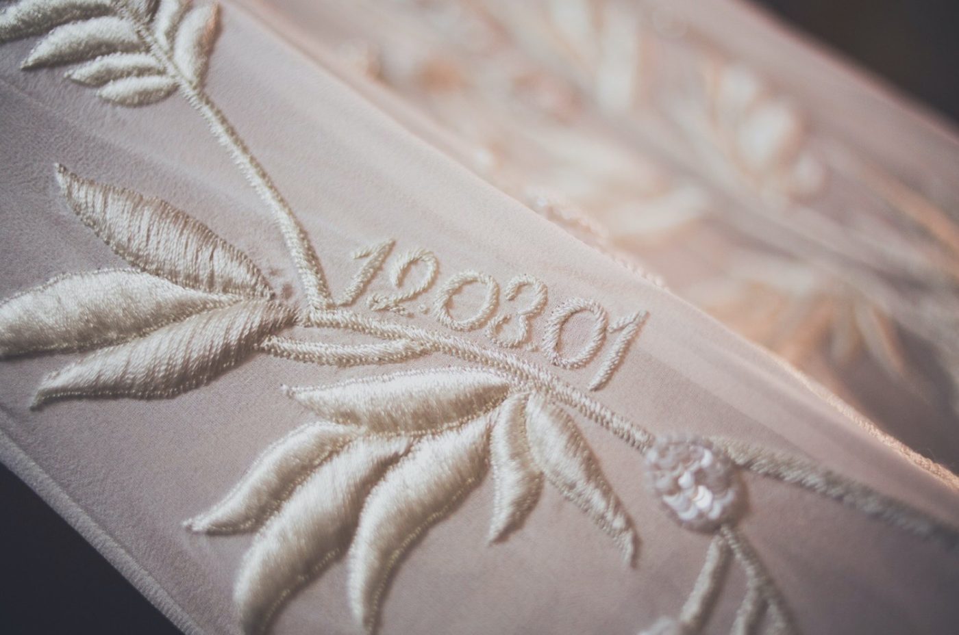 hermione-de-paula-sentimental-dates-embroidery