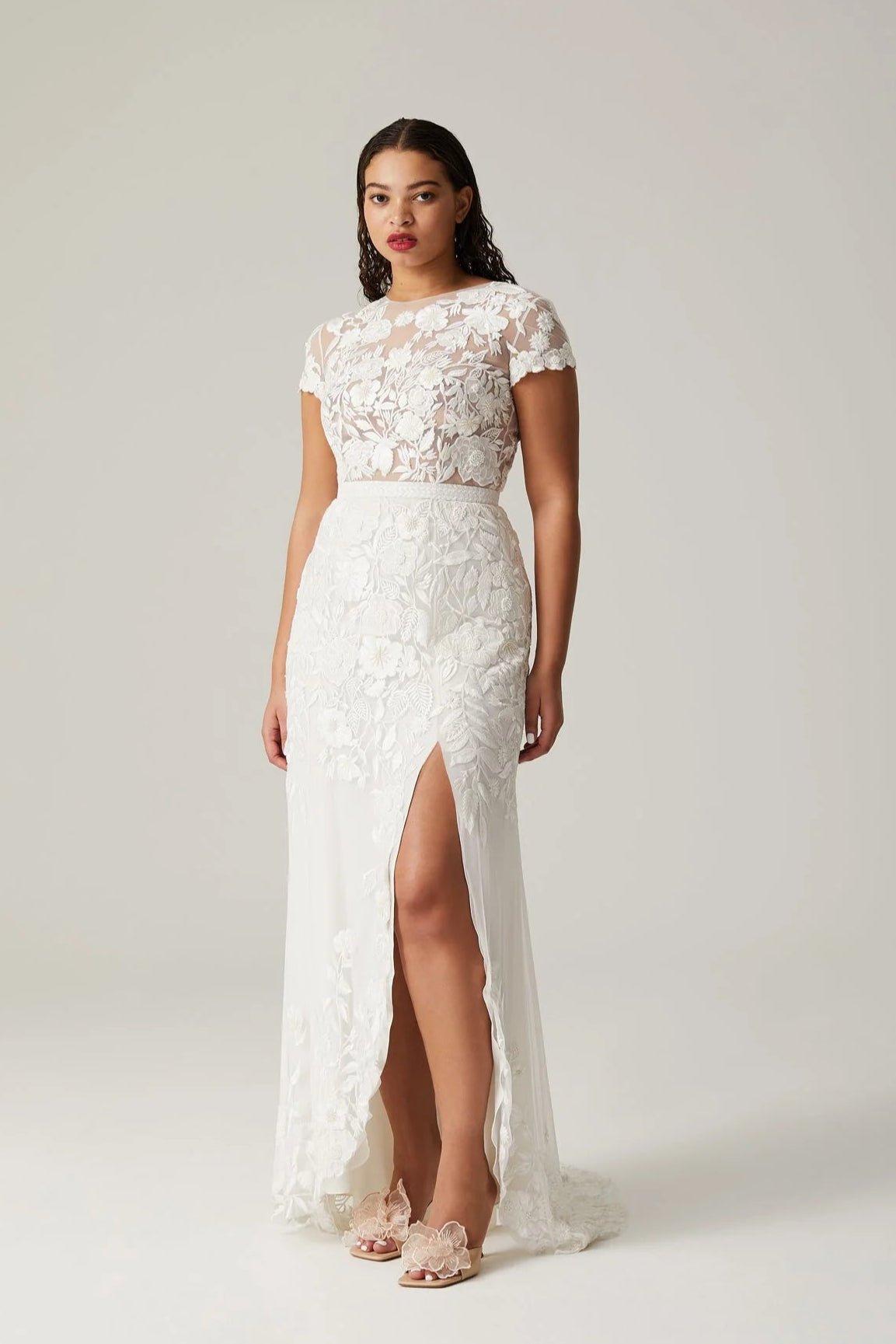 hermione - de - paula - Wild Rose Open Back Cap Sleeve SL Gown Floral White - botanical - couture