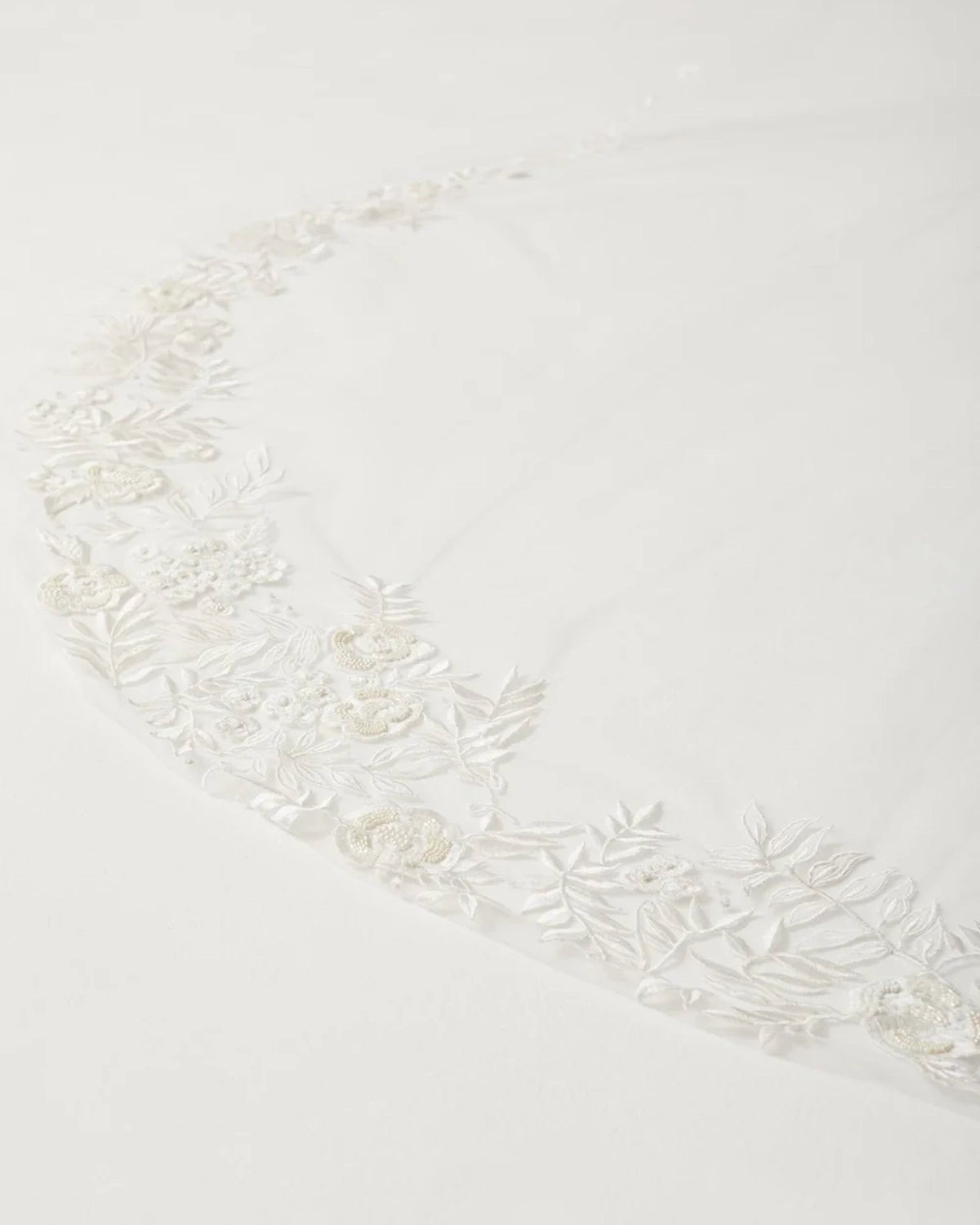 hermione-de-paula-Wisteria Rose Border Abbey Length Veil | Floral White-botanical-couture